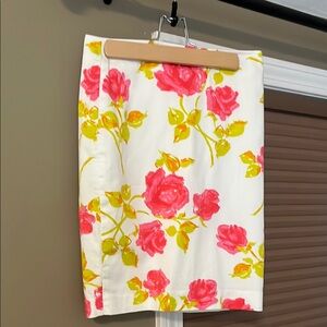 Ann Taylor Floral Pencil Skirt in White and Pink